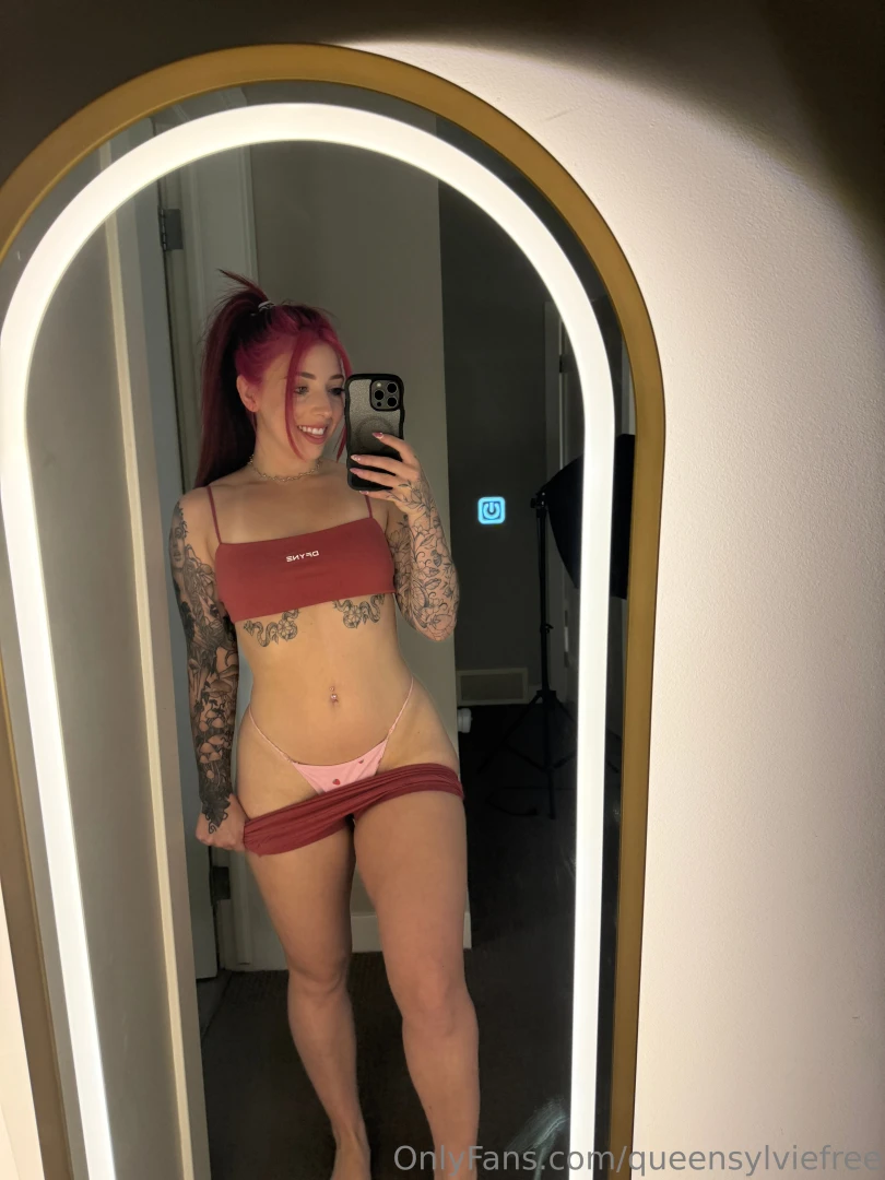 Looking for a new gym crush is it you 