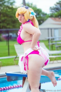 I really need to do more pool party cosplays