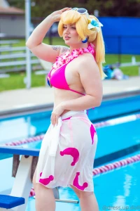 I really need to do more pool party cosplays part 3