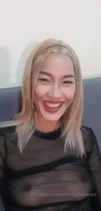 I do more than blowing kisses on my premium of ilovebee 