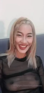 I do more than blowing kisses on my premium of ilovebee