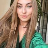 lina-demure