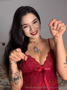 I m laughing at that pathetic lil clit between your legs no wonder you