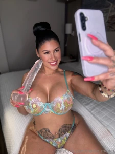 Accepting facetimes all day today cum book now