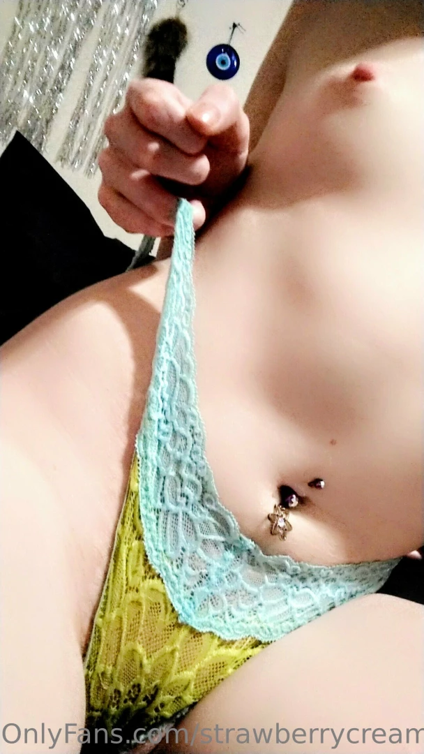 Morning time keep swiping right for more pix and bonus titty comment part 1 