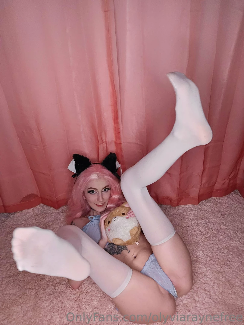 Foxy likes feet do you 