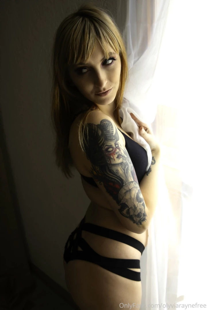 The moment i have this house to myself i swear i m going to suck my 