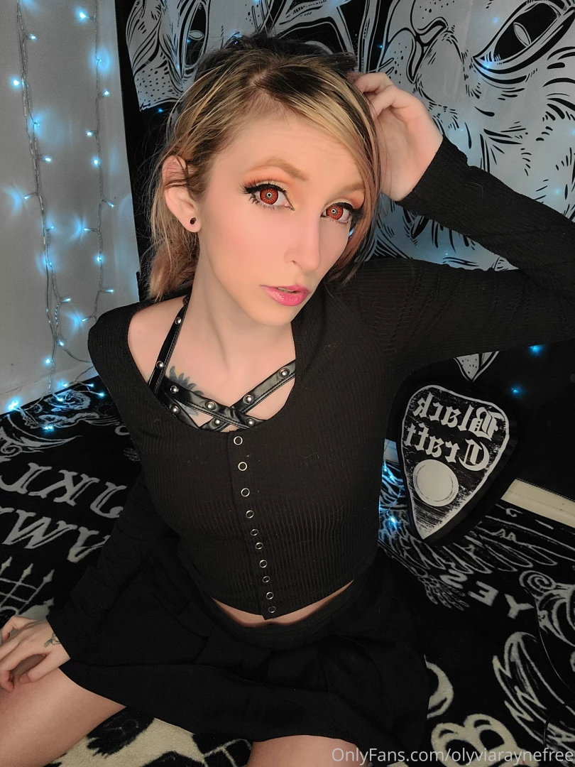 Girly and little or dark and goth part 1 