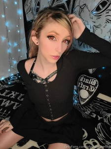 Girly and little or dark and goth part 1