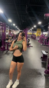 Wanna hit a work out together