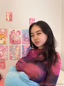 Im feeling bad today i skipped class and im home alone if ur up for