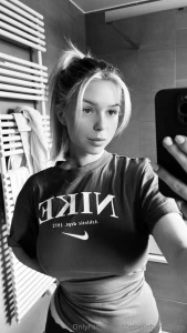 Babe i m not very active here but i am very active on thebellebunny