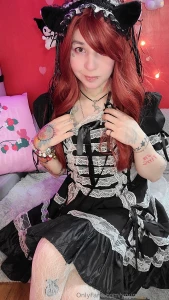 Do you think this would be a good outfit for a masquerade party