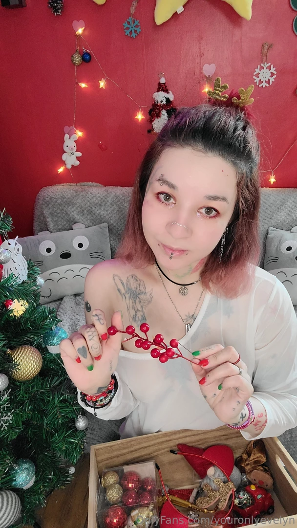 My tree is still standing haha if i had a cat how long do you think 