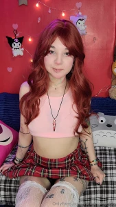 I think everyone loves this outfit am i right part 1
