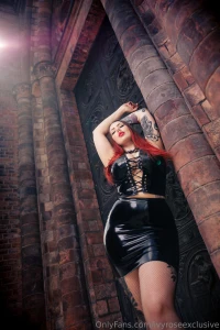 It s not too late to gift your mistress a wonderful gift for the