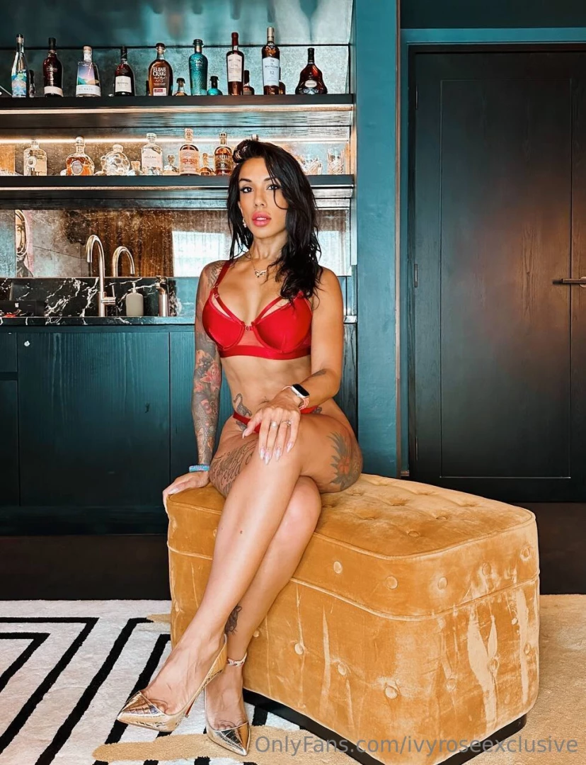 The queen who owns your mind and every desperate inch of you https 