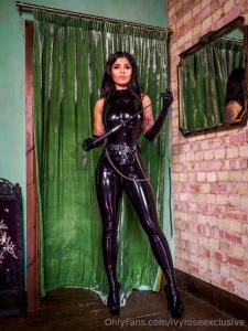 She s got everything your filthy little mind craves ad https onlyfans part 1