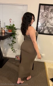 I love this dress on me but i think it would look better on the floor part 1