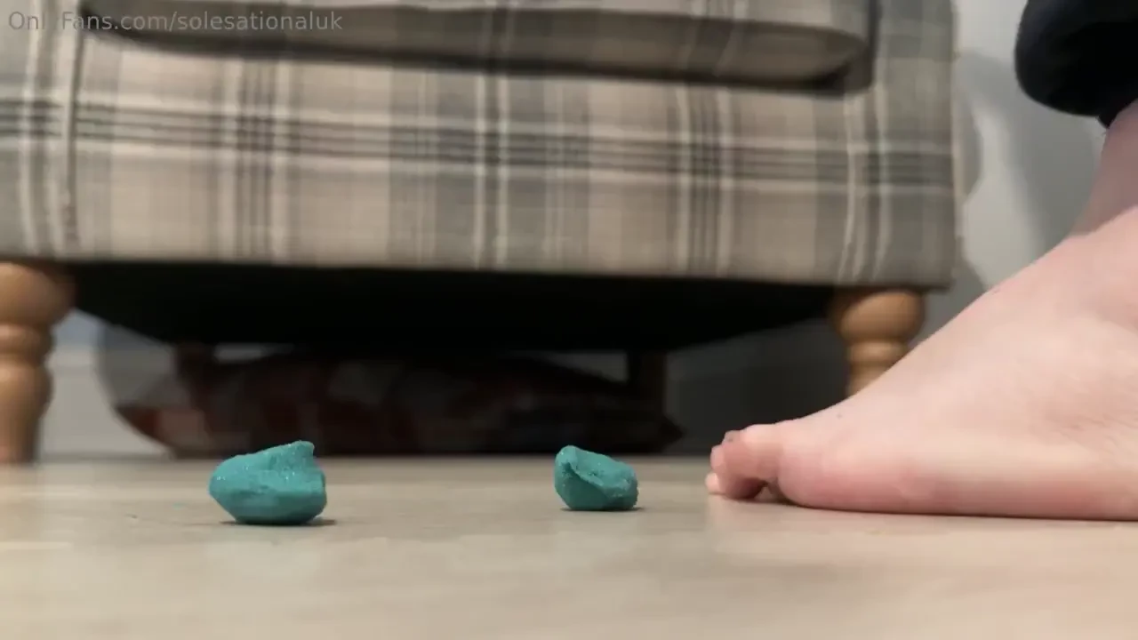 Giantess chloe is on the hunt for someone to crush the balls of sand 