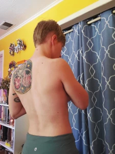 Repping the thicc back crew today