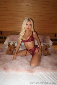 Hey welcome to my free page if you like dirty petite blondes with an