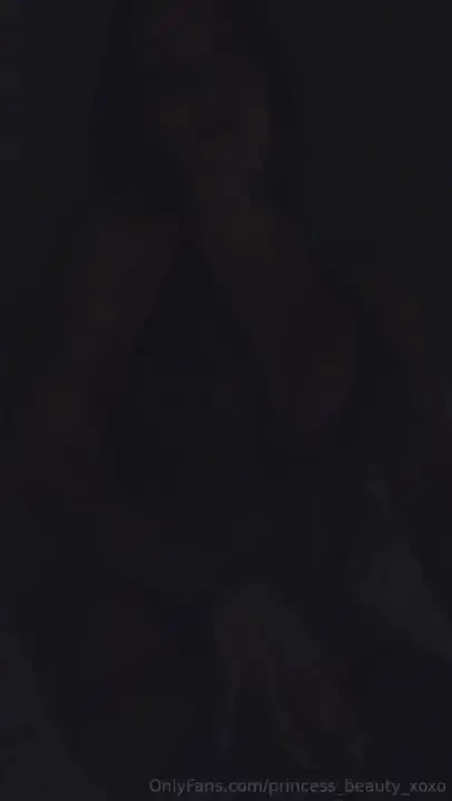 J enl ve tout et on s amuse 