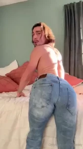 Try not to cum too loud babe they re right in the next room pt 1 - shh