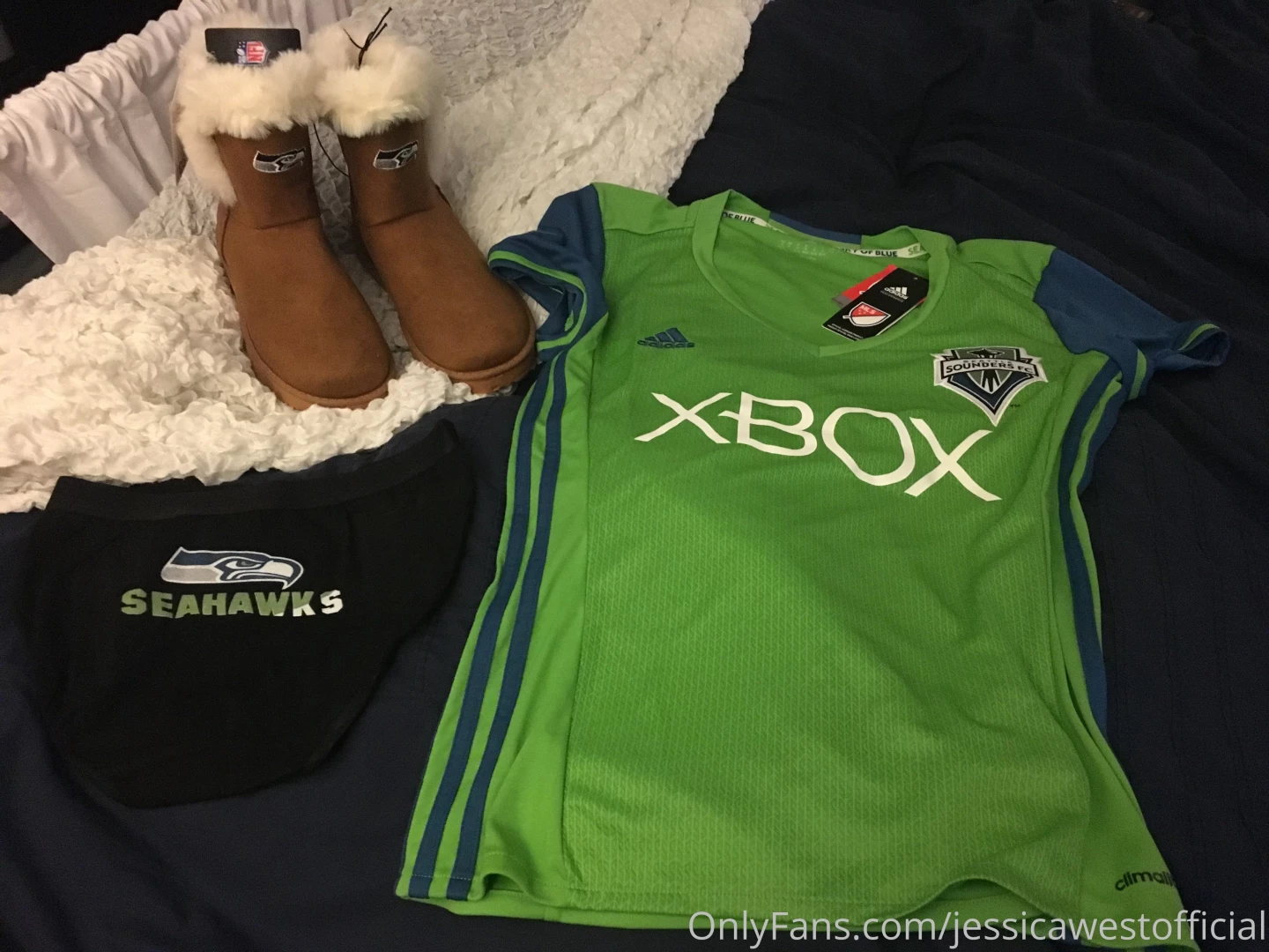 Quiet rainy day here in seattle thank you to 2legit for these 