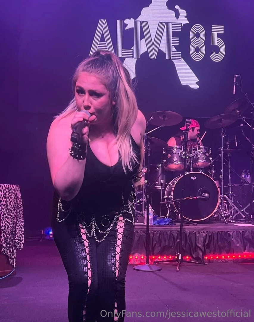 Hey everybody a few recent photos from my last casino singing gig i ve part 2 