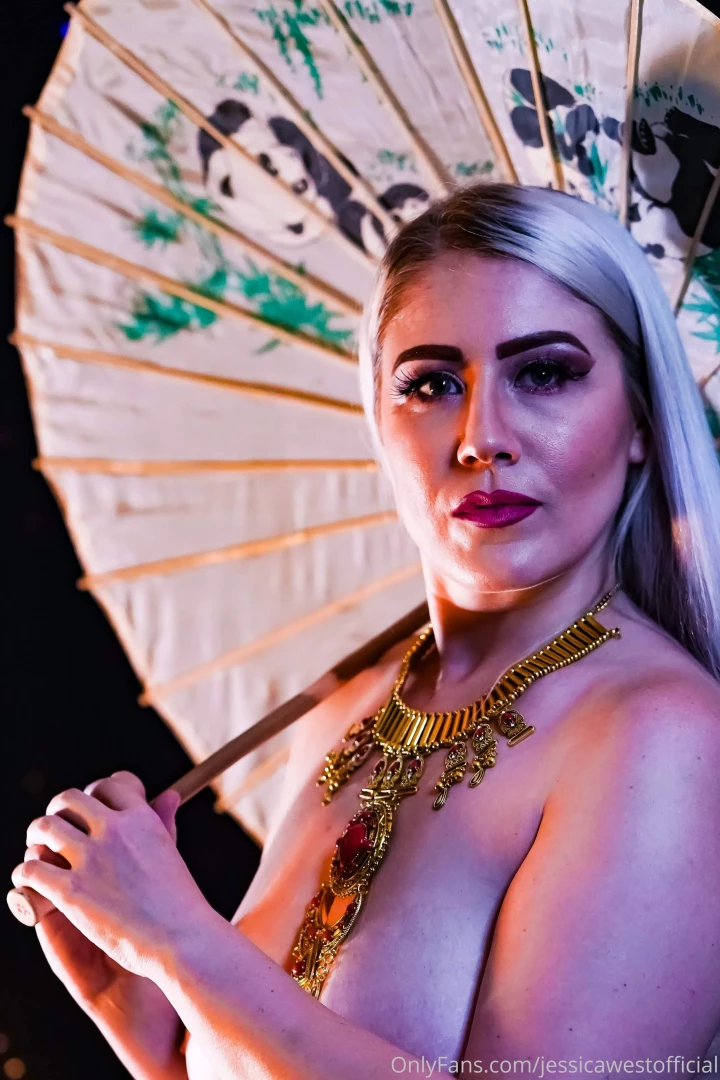 Drape me in jewels full set of 7 photos 