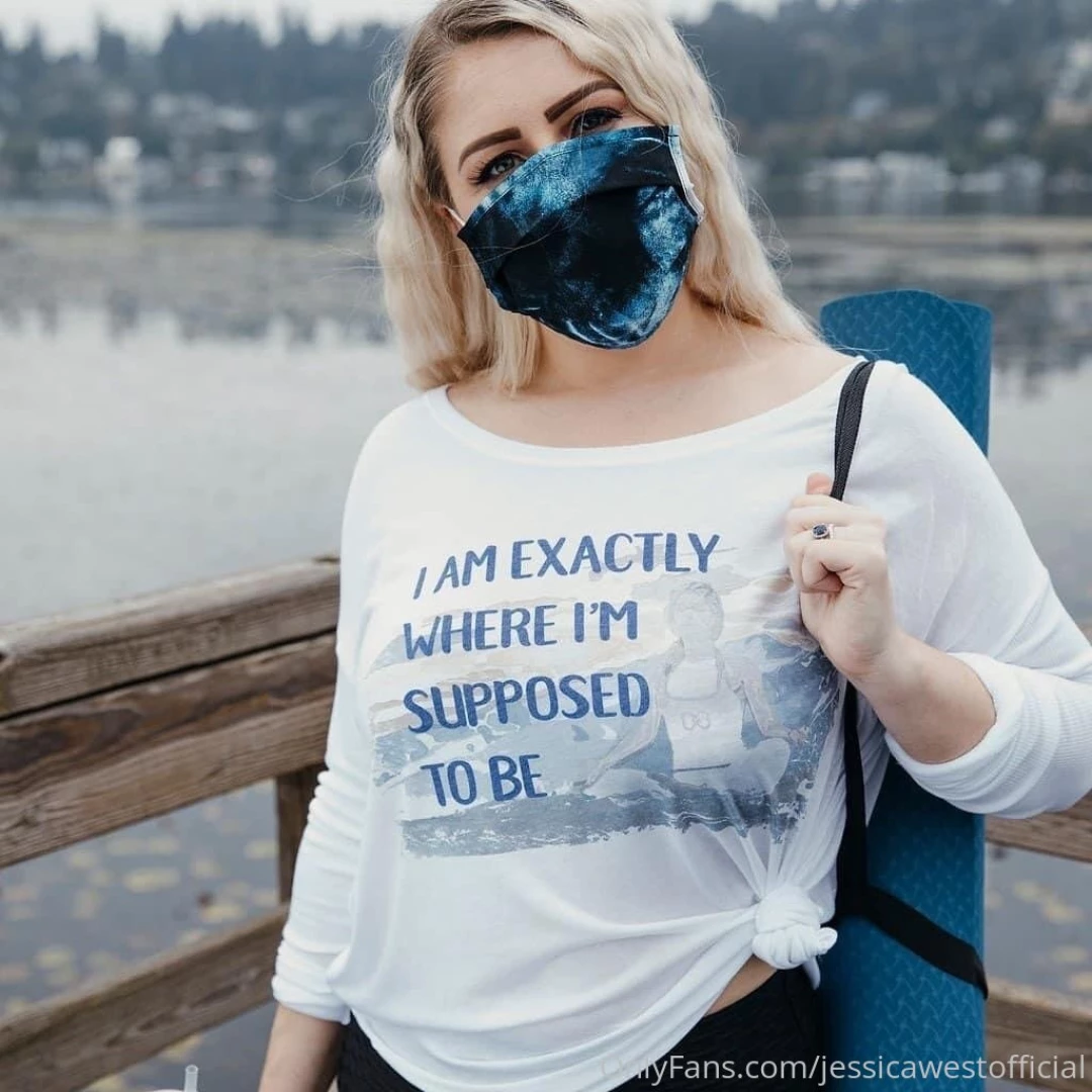 Got a few more photos back from my commercial shoot with wanderwear 