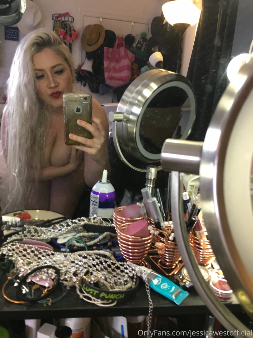 Shooting with all this food which photos do you want to see first part 1 