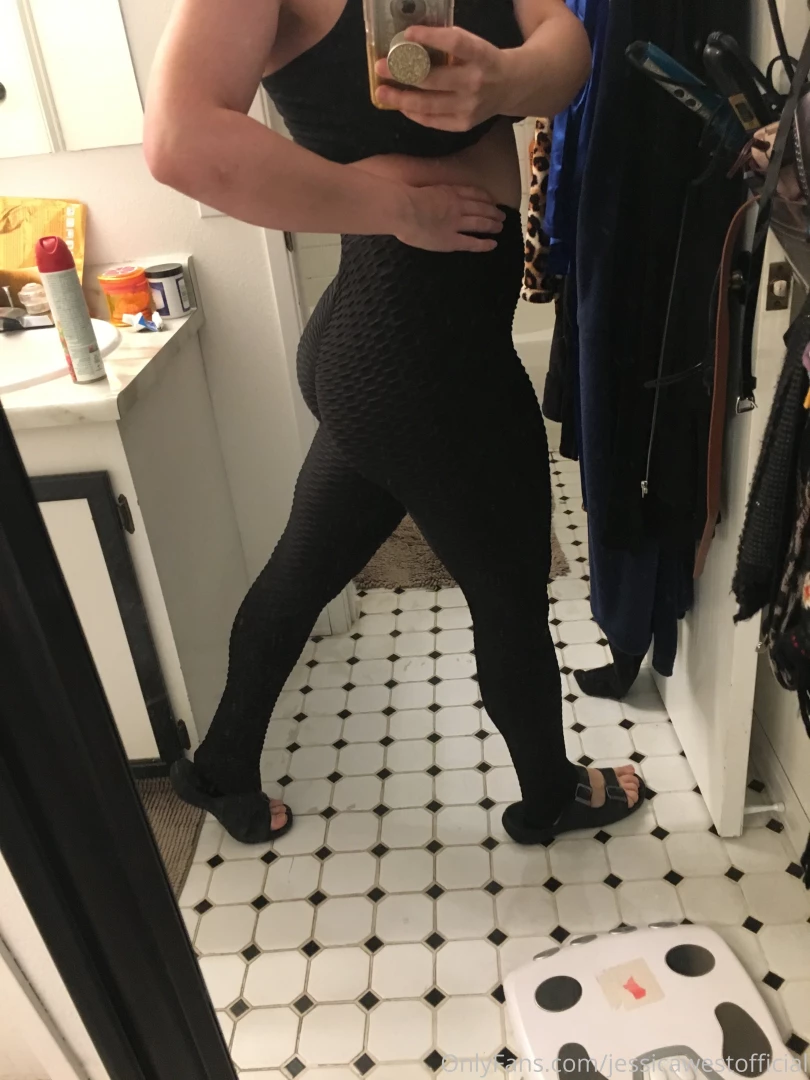 Thanks so much to my top fan 2legit for these super cute leggings bath part 1 