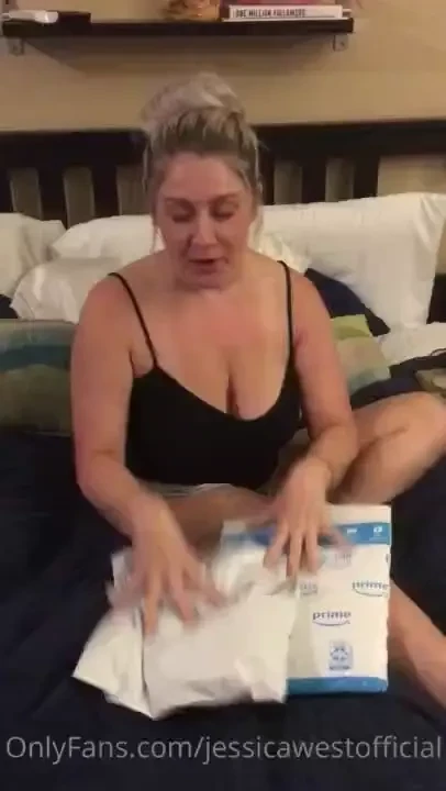 Shout out to 2legit for the gifts off my wish list i was so surprised 