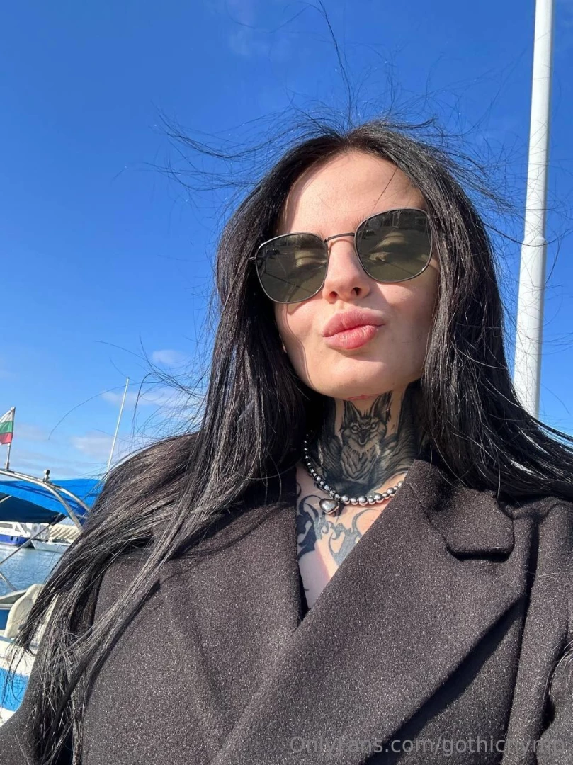 Absolutely love sunny days they give me that extra boost of energy and 