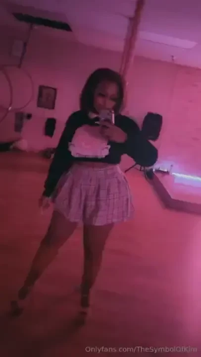 I m tryna be the teachers pet 