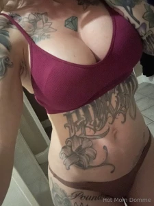 Morning ------- paid onlyfans https onlyfans com hotmomdomme c27 part 1