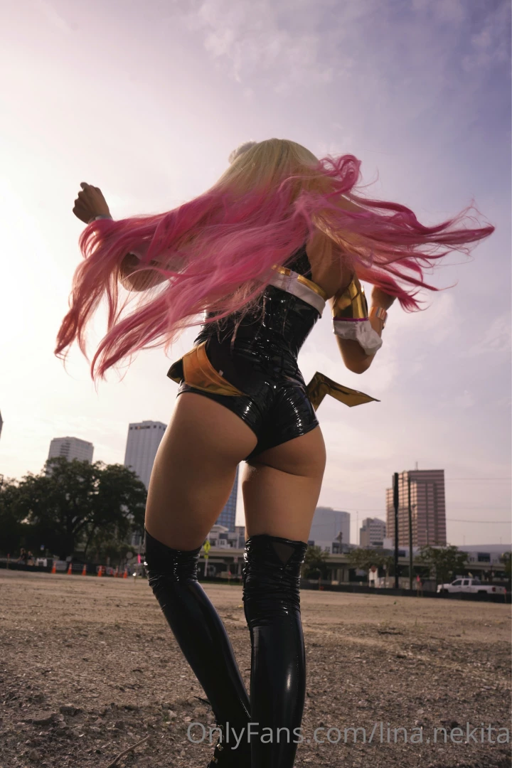 So keep your eyes on me now iykyk 