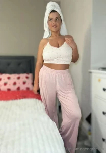 Do you really like a girl in her comfys