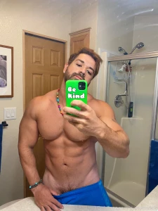 Be kind to yourself appreciate the light u bring into the world focus