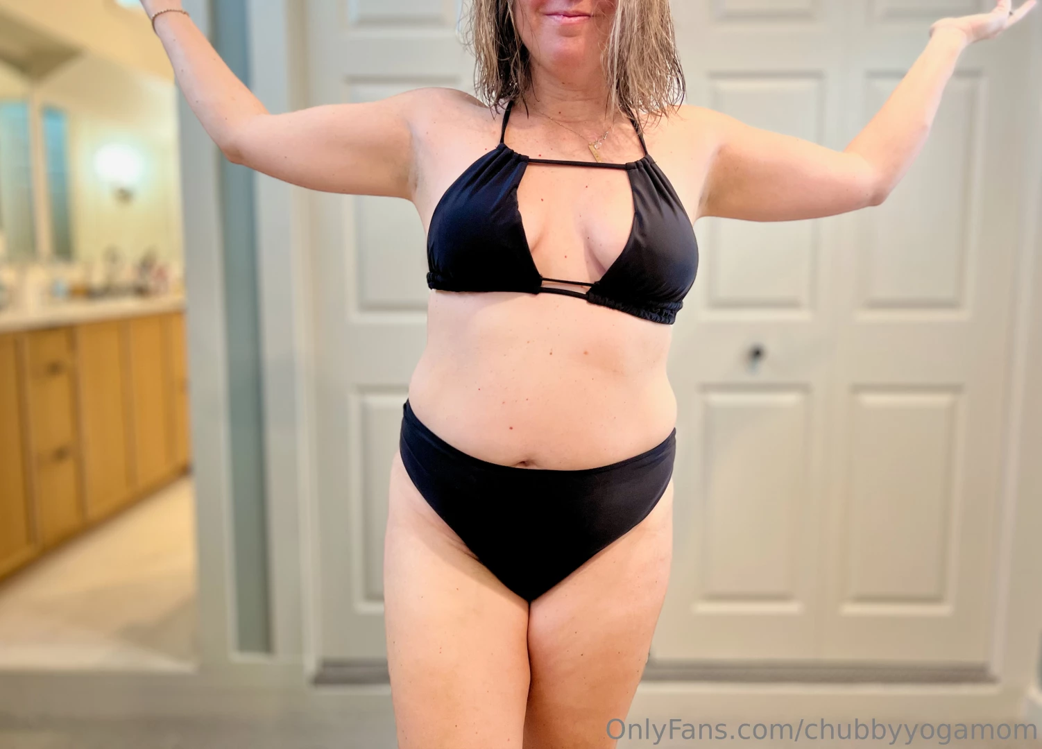 Titty tuesday post a downside to taking bikini pics this time of year 