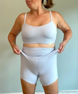 Tried this new yoga outfit on yesterday not sure it shows off my boobs