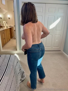 Happy titty tuesday i ve heard you guys like topless moms in jeans how