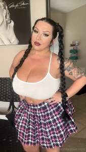 Should i be a good girl or a naughty girl solo pussy play riding butt