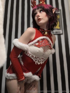 Merry christmas i hope everyone had a good day i know i had an amazing part 1