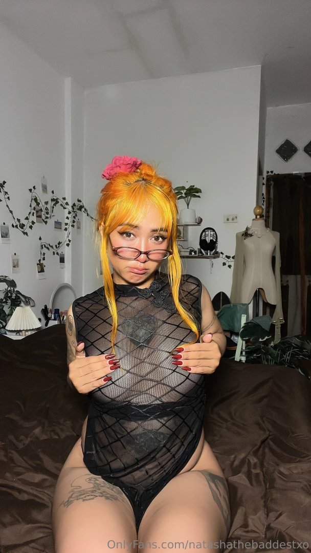 Don t be shy i can feel you staring part 1 