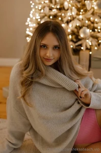 Hot teacher this sexy girl eleon0ra doesn t mind rocking out with her part 550