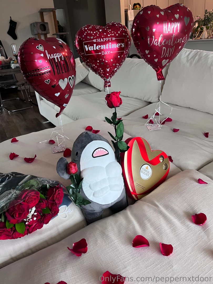 Lick these chocolates off my nipples for me 