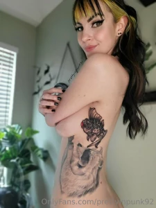 You guys get the first look at my new kinky fish